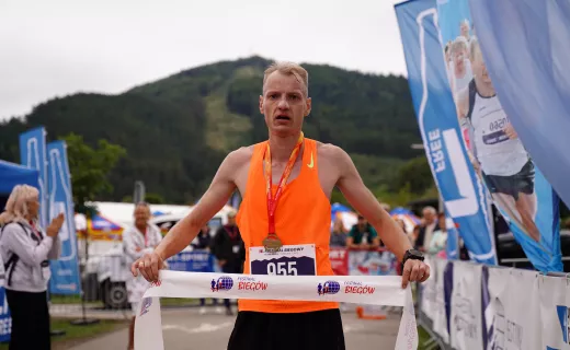 Nie pozostawili złudzeń! W tym roku Bieg Górski na 11 km należał do nich [WIDEO] - 15